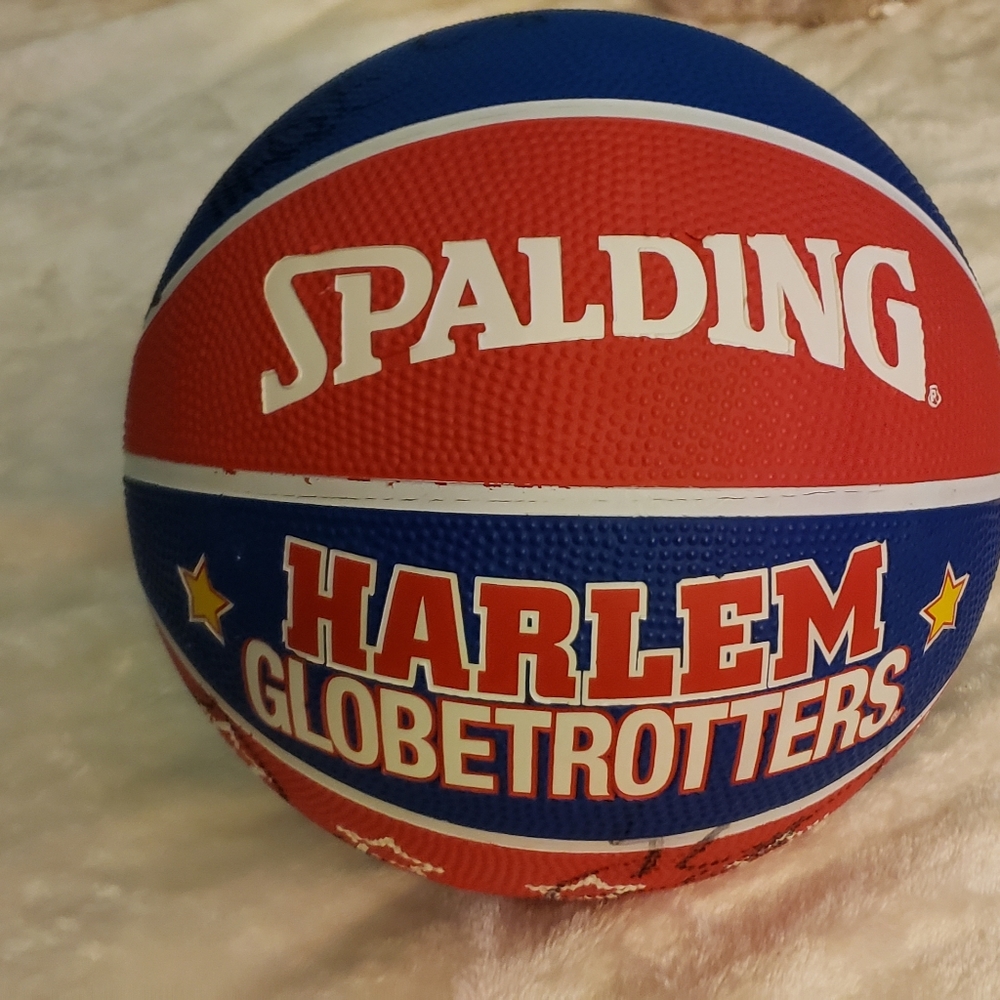Harlem Globetrotters basketball